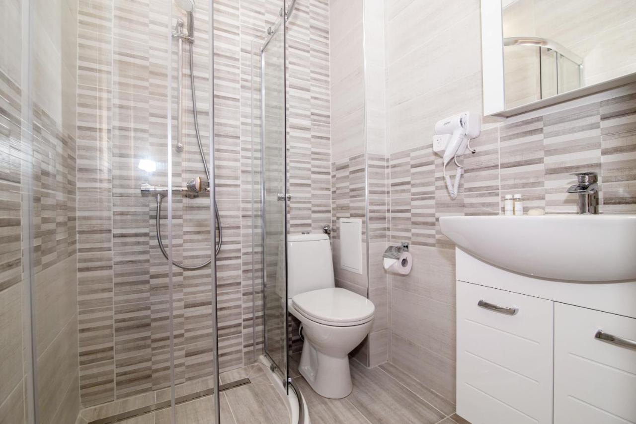 Four Seasons Apartment - Oasis Beach Resort Bliznatsi ภายนอก รูปภาพ