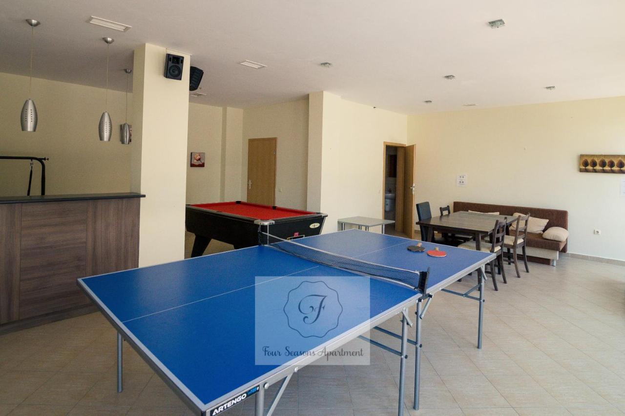 Four Seasons Apartment - Oasis Beach Resort Bliznatsi ภายนอก รูปภาพ