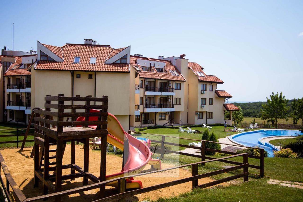 Four Seasons Apartment - Oasis Beach Resort Bliznatsi ภายนอก รูปภาพ
