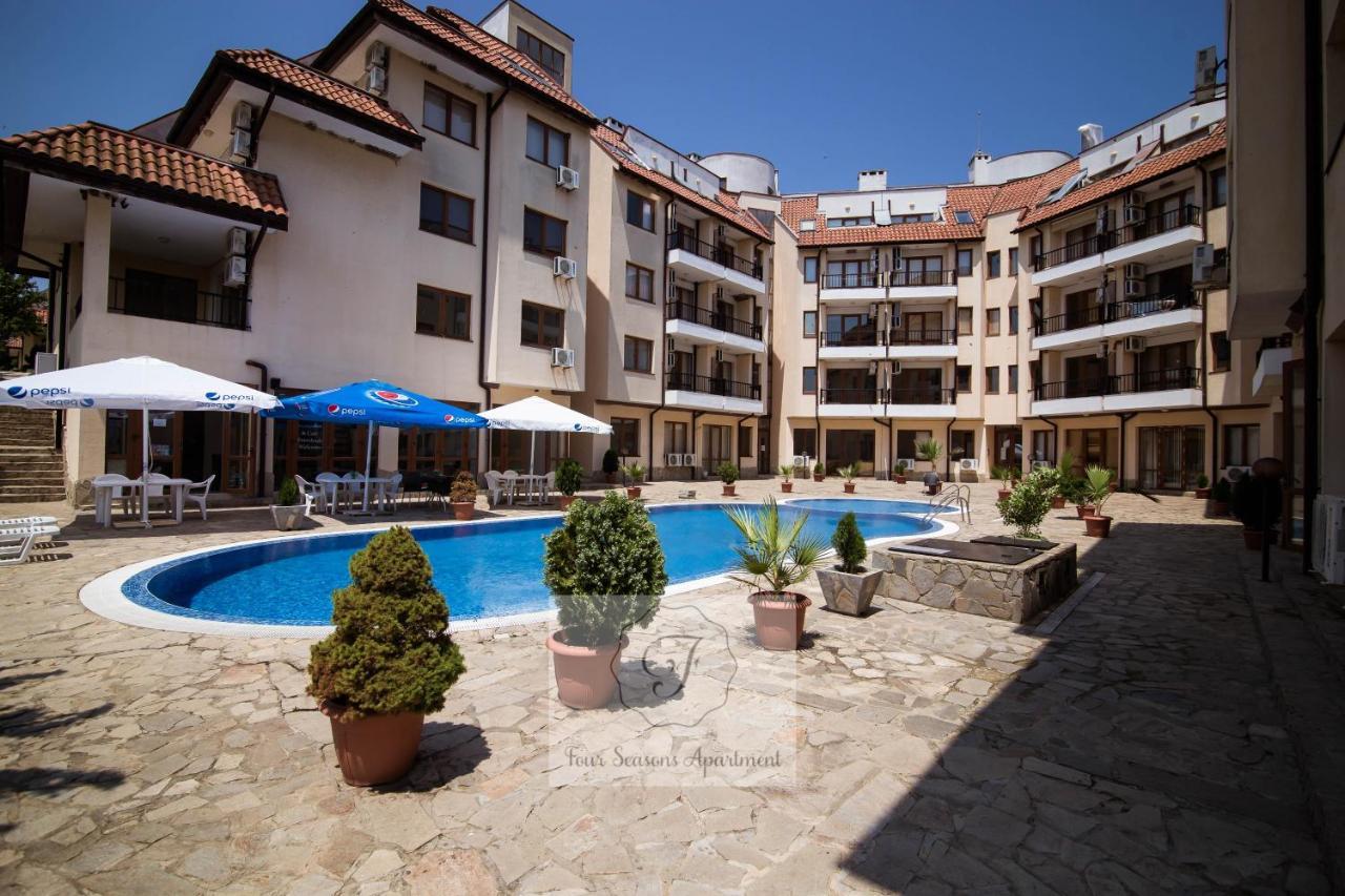 Four Seasons Apartment - Oasis Beach Resort Bliznatsi ภายนอก รูปภาพ